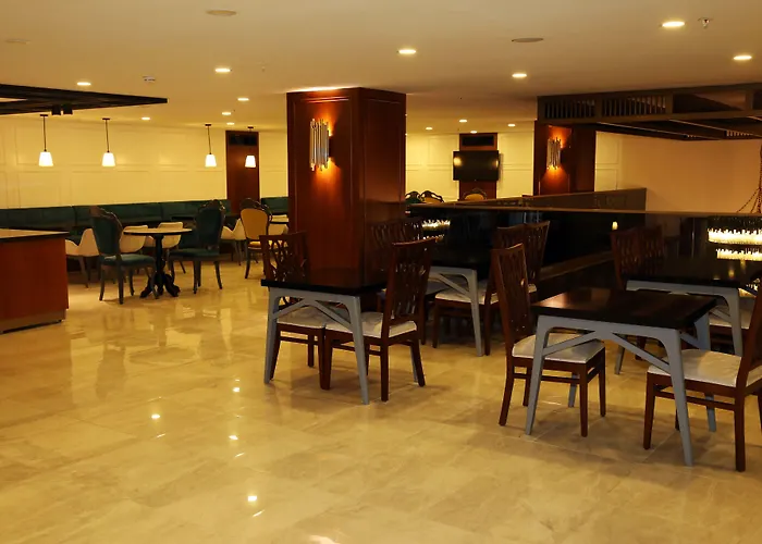 特拉布宗约斯假日酒店 特拉布宗