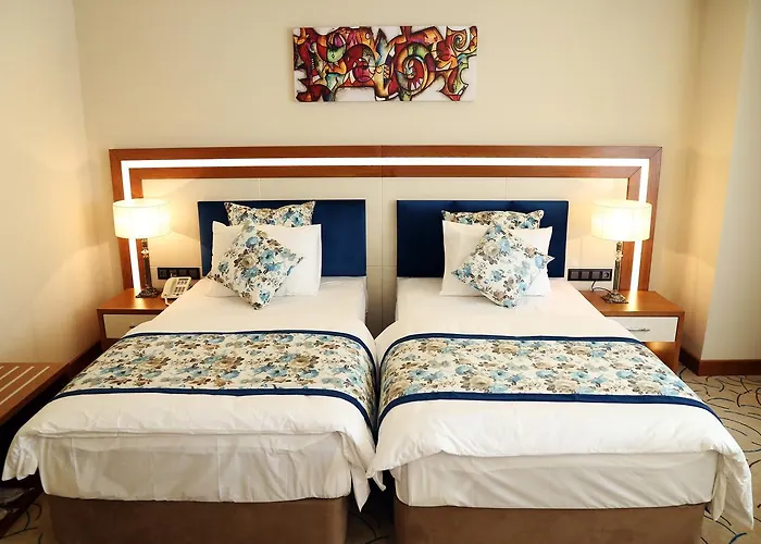 特拉布宗约斯假日酒店