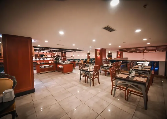 特拉布宗约斯假日酒店 4* 特拉布宗