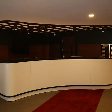 Yol Is Hotell 4*