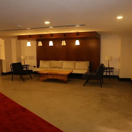 Yol Is Hotell 4*