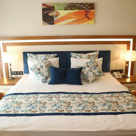 Yol Is Otel 4*